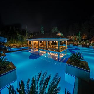 Champion Holiday Village