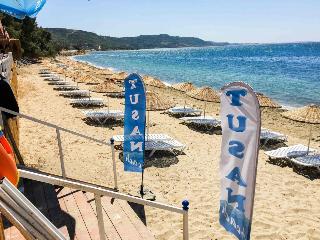 Beach
 di Tusan Canakkale