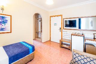 Family Connecting Room