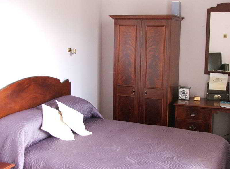 Room
 di The Parklands Hotel