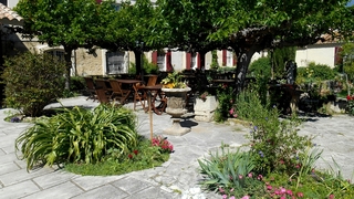 Auberge du Mas de la Feniere, Arles