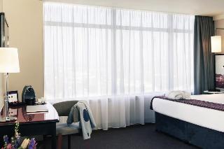 Mercure Cardiff Holland House, Cardiff