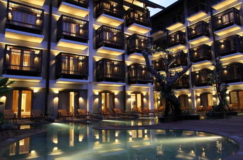 Pool thumbnail 7