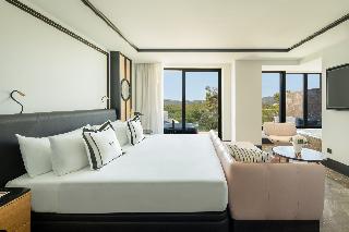 Bless Hotel Ibiza image 2