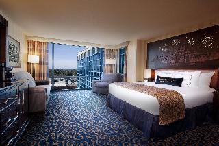 Disneyland® Hotel