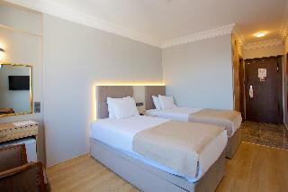 Grand Ant Hotel