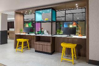 Holiday Inn Hotel & Suites Boston - Peabody