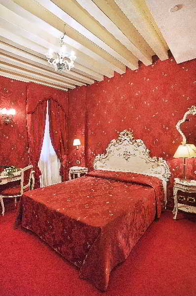 Room
 di Al Graspo de Ua