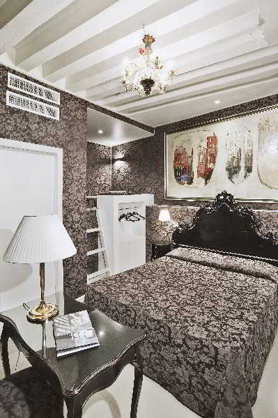 Room
 di Al Graspo de Ua