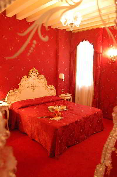 Room
 di Al Graspo de Ua