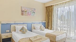 DIT Evrika Beach Club Hotel