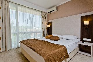 DIT Evrika Beach Club Hotel