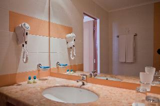 DIT Evrika Beach Club Hotel