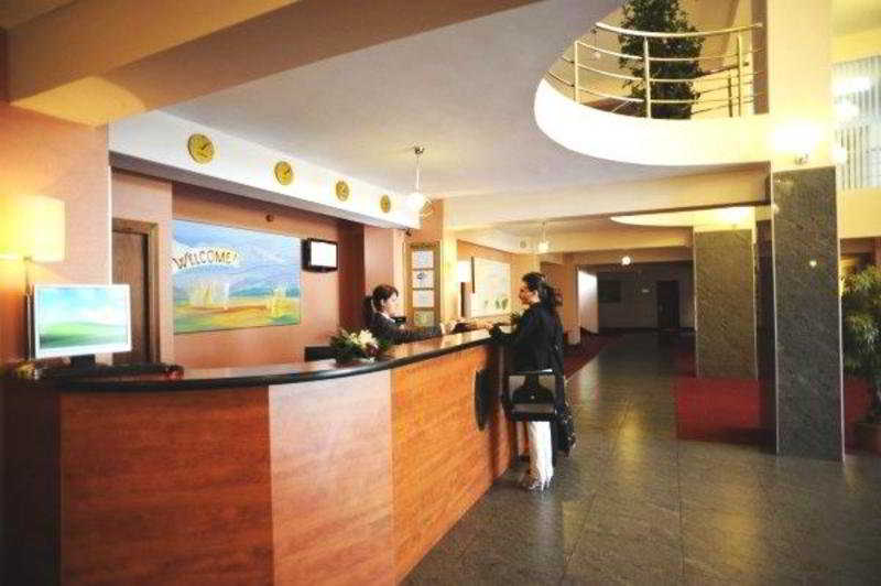 Lobby
 di Rin Express