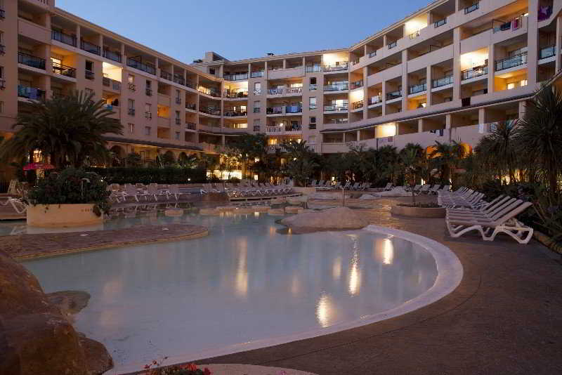 Pool
 di Residence Le Cannes Beach