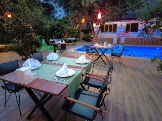 Oscar Boutique Hotel