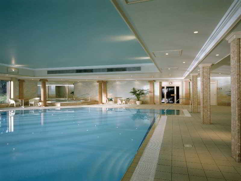 Sports and Entertainment
 di St Mellons Hotel