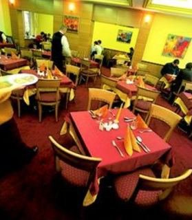 Restaurant
 di Central Hotel, former Garni Hotel