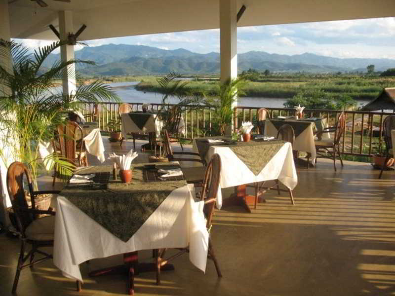 Restaurant
 di Maekok River Village Resort