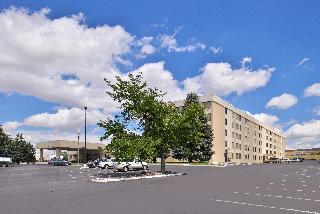 Ramada Plaza Sheridan Hotel & Convention Center