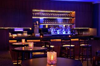 DoubleTree Suites by Hilton Hotel Boston-Cambridge photo 2