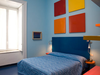 Room
 di Correra 241