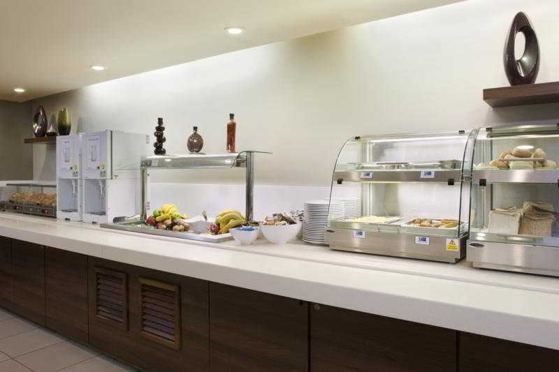 Express By Holiday Inn Wembley North Circular Road, Londyn