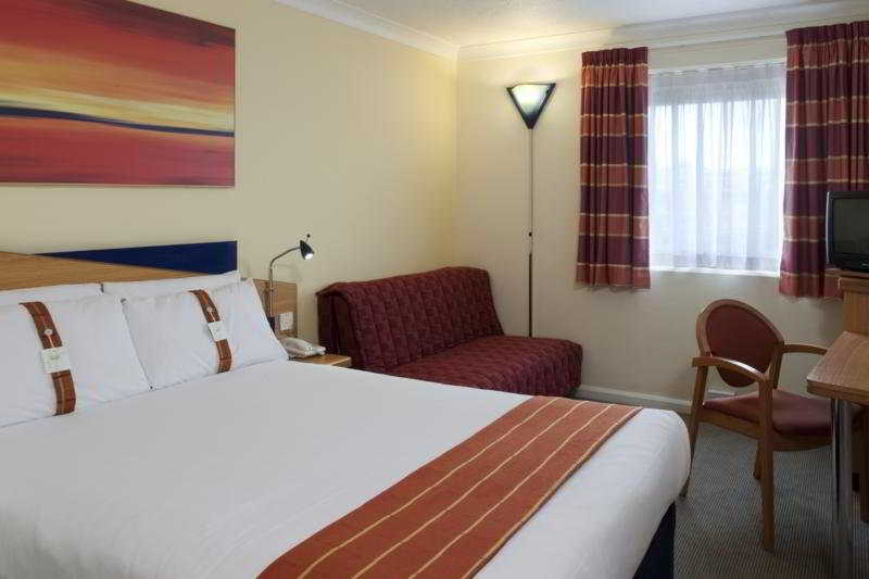 Express By Holiday Inn Wembley North Circular Road, Londyn
