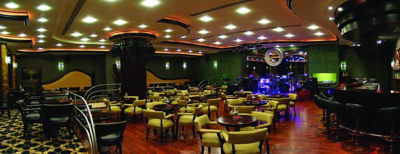 Bar
 di Rocks Hotel & Casino