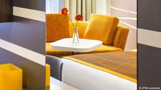 Holiday Inn Amsterdam, Amsterdam and vicinity