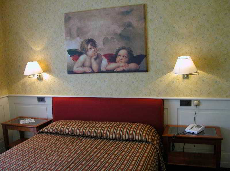 Room
 di Alla Giustizia