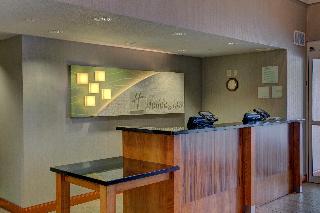 Holiday Inn Hotel & Suites Milwaukee Airport