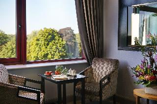 Crowne Plaza Dublin Airport