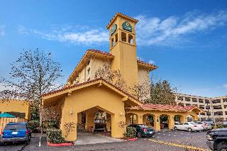 La Quinta Inn & Suites Seattle Sea-Tac Airport