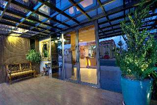 General view
 di Carmel Express