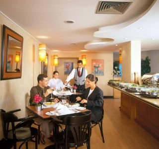 Bar
 di Estanplaza Nacoes Unidas