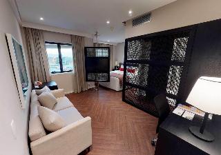 Estanplaza Funchal Faria Lima