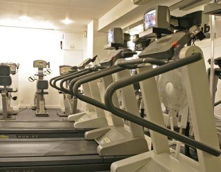 Sports and Entertainment
 di The Waterside