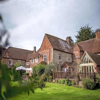 Howfield Manor