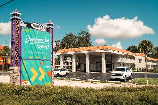 Travelodge by Wyndham Orlando Lake Buena Vista S