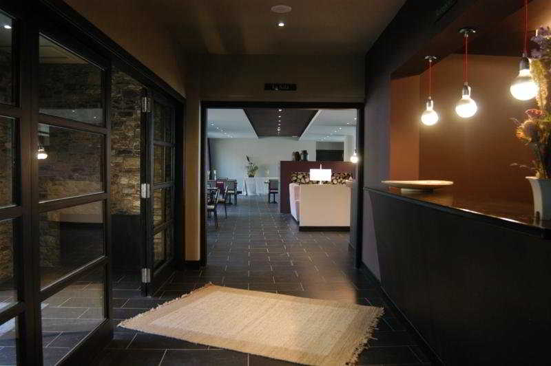 Lobby
 di Bernat de SO