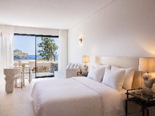 Cape Sounio, A Resort to Live
