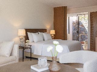 Cape Sounio, A Resort to Live