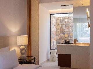 Cape Sounio, A Resort to Live