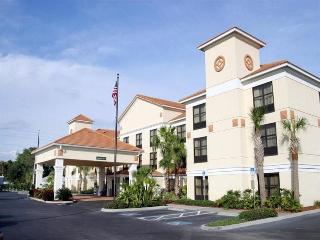HOLIDAY INN EXPRESS HOTEL AND SUITES CLEARWATER NORTH/DUNEDIN
