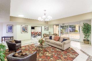 Ramada by Wyndham Fresno Northwest