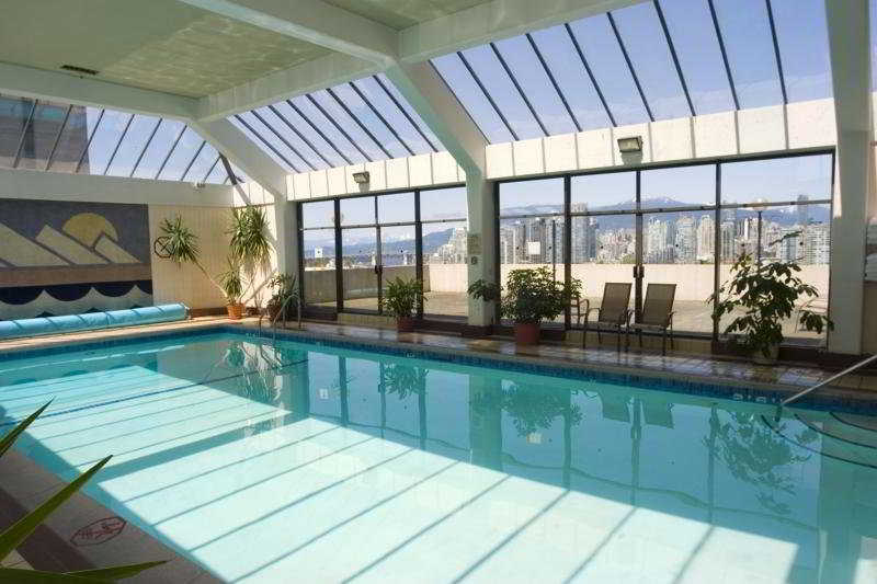 Pool
 di Holiday Inn Vancouver Centre