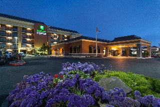 Holiday Inn Express at Monterey Bay