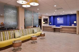 Holiday Inn Express Hotel & Suites Pasadena