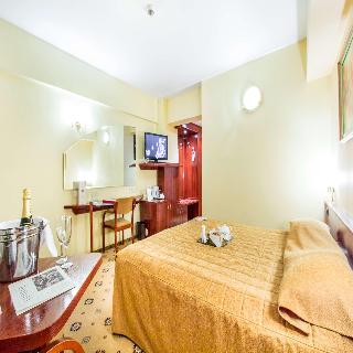 Caro Hotel